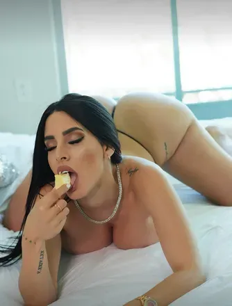 OnlyFans account  madayy24 avatar 1