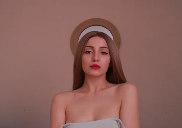 OnlyFans cuenta elena_school_girl header 2