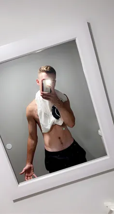 OnlyFans cuenta tripplddd header 2
