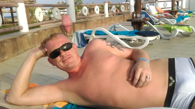 OnlyFans cuenta dutchgay74 header 2