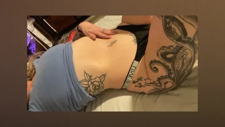 OnlyFans cuenta allie.babbyyy header 2