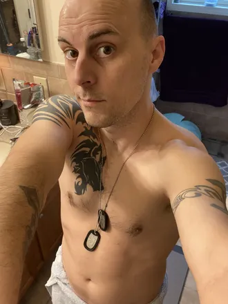 OnlyFans cuenta crazycanuk83 header 2