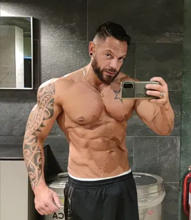 OnlyFans cuenta crish_big avatar 1
