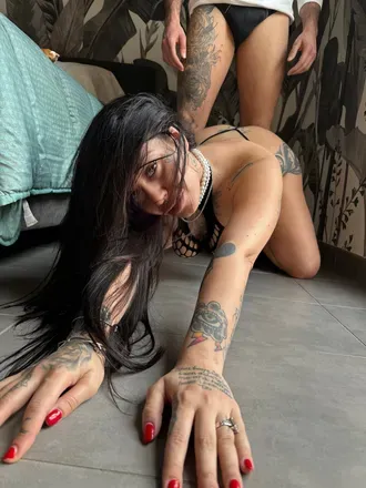 OnlyFans cuenta chloe_tattoo header 2