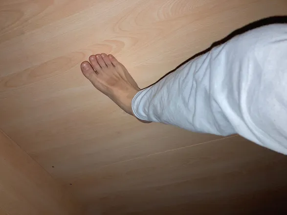 OnlyFans cuenta feetforyou-italy header 2