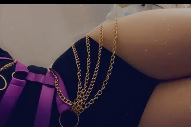 OnlyFans cuenta qveenkarmin header 2