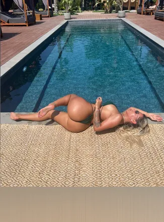 OnlyFans cuenta sashaangell header 2