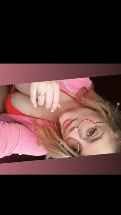 OnlyFans account  sarahy_escalona header 2