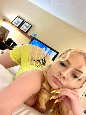OnlyFans cuenta katiebangzzzz header 2