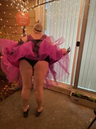 OnlyFans account  moonbottom avatar 1