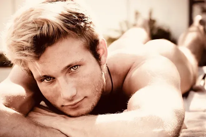OnlyFans cuenta aroge_xxx header 2