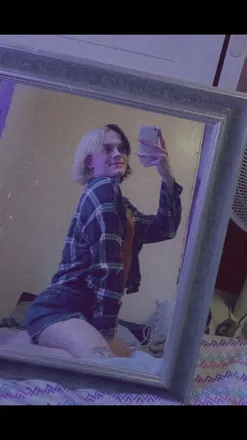 OnlyFans cuenta tgirlv header 2