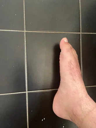 OnlyFans cuenta juicyfeethere header 2