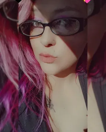 OnlyFans cuenta emilynewell avatar 1