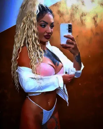 OnlyFans cuenta evelinachivuofficial avatar 1