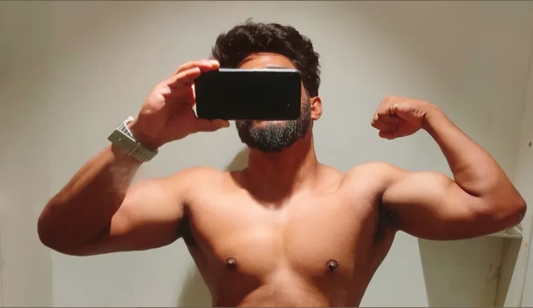 OnlyFans cuenta raghavx header 2