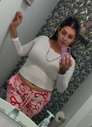 OnlyFans account  cherrytr33 avatar 1