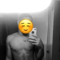 OnlyFans account  macnmycheese avatar 1