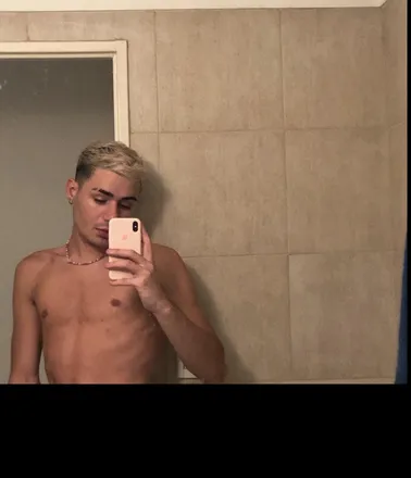 OnlyFans cuenta freeaguspineyy header 2