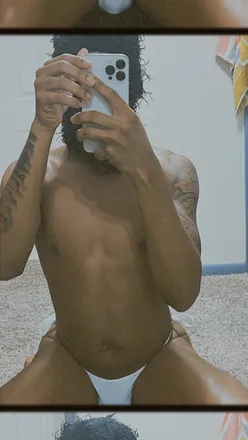 OnlyFans cuenta theeoffical.dee header 2
