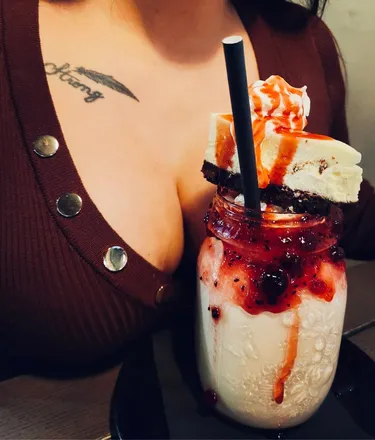 OnlyFans cuenta mysteriousgirl98 header 2