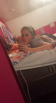 OnlyFans cuenta yourfavoritewhitegirl585 avatar 1