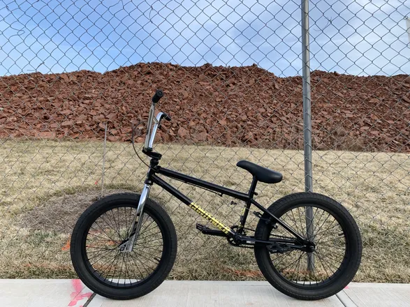 OnlyFans cuenta kev98bmx header 2