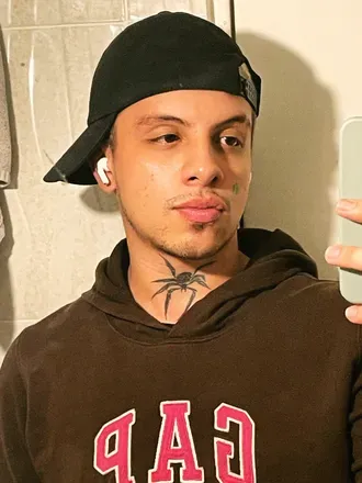 OnlyFans account  danieluchiss avatar 1