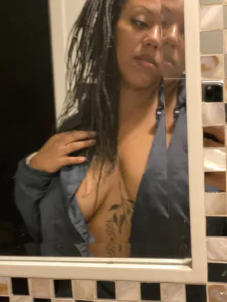 OnlyFans cuenta adventuresofyumyum avatar 1