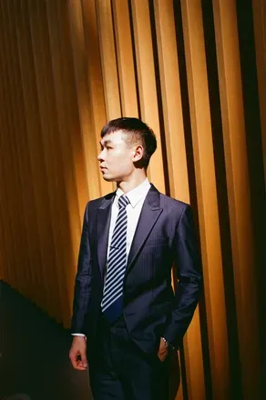 OnlyFans account  suitdog avatar 1