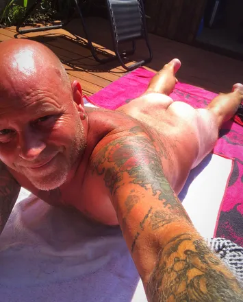 OnlyFans cuenta thehornydevil76 header 2