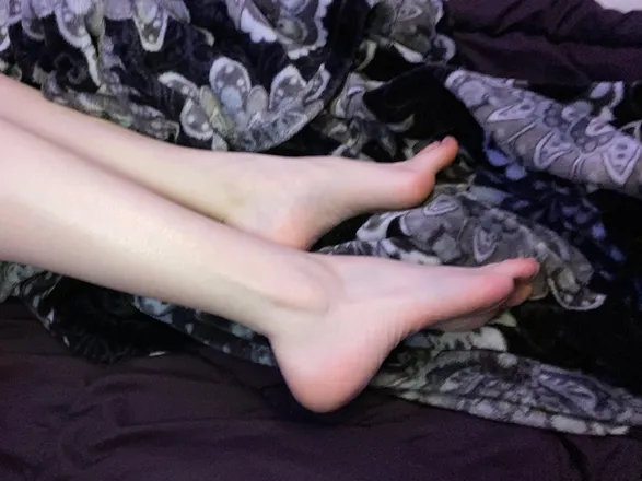 OnlyFans cuenta justfeetpics4u header 2