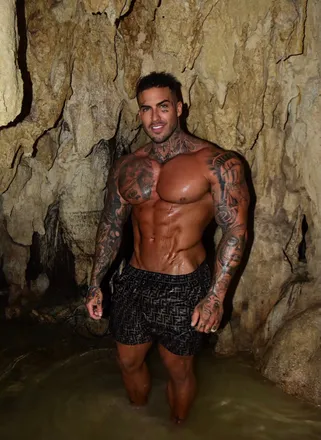 OnlyFans cuenta troyboyyvip header 2