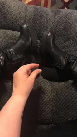 OnlyFans cuenta lickpollysboots header 2
