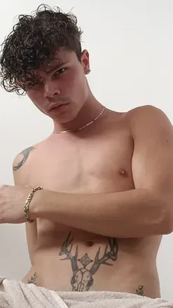 OnlyFans account  ken0426 header 2