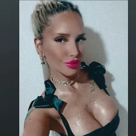 OnlyFans account  frnchelita avatar 1