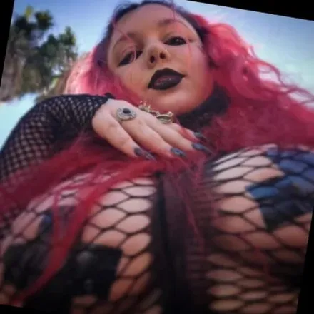 OnlyFans cuenta labrujaroja avatar 1