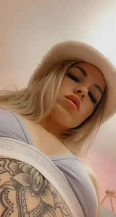 OnlyFans cuenta mickeynlicky avatar 1