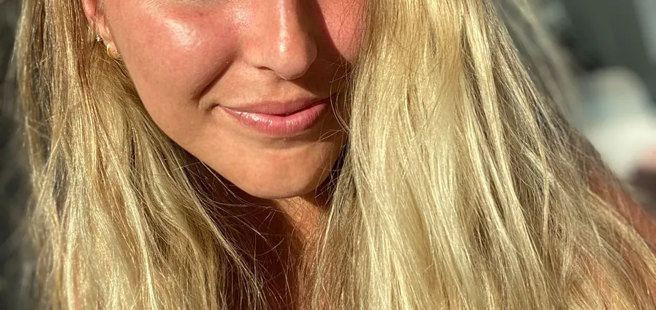 OnlyFans cuenta emmaholloway header 2