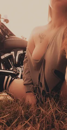 OnlyFans cuenta ms.moo header 2