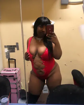 OnlyFans cuenta crystalrose888 header 2