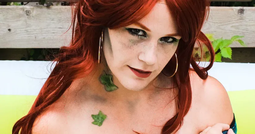 OnlyFans cuenta mistique-zena header 2