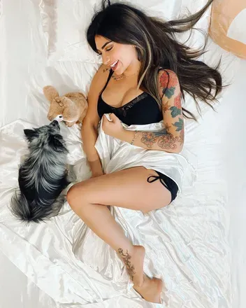 OnlyFans cuenta bellabb_ avatar 1