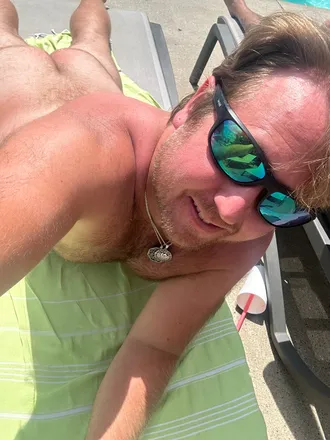 OnlyFans cuenta newriverunicorn header 2