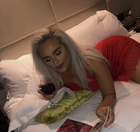 OnlyFans account  jordi_valentina header 2