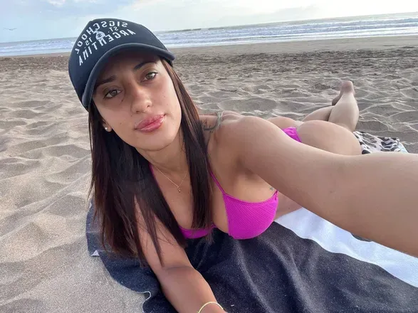 OnlyFans cuenta yam98 header 2