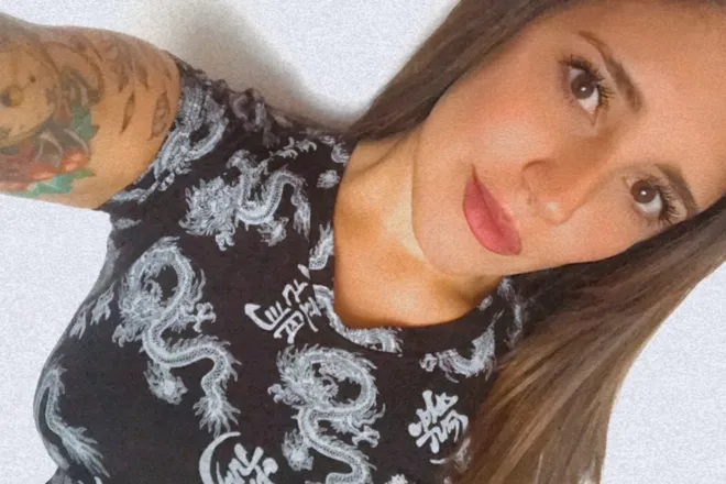 OnlyFans cuenta caroelizabethr header 2