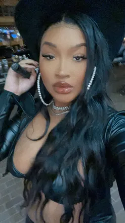 OnlyFans cuenta sophiabadd header 2