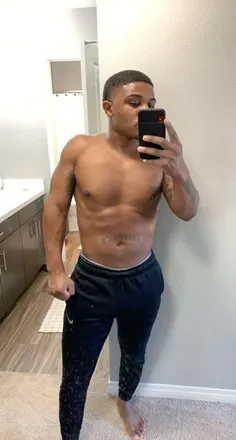 OnlyFans cuenta selfmadet avatar 1