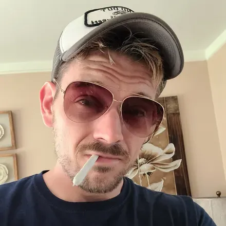 OnlyFans account  bobonthecobb avatar 1